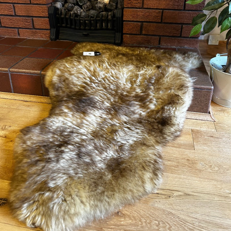 Medium Sheepskin Rug UK | Natural | Coyote | Howdy Hides