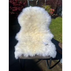 Large Sheepskin Rug UK | Natural | Ivory | Howdy Hides