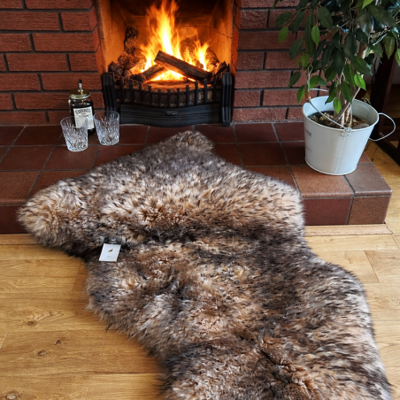 Medium Sheepskin Rug UK | Natural | Ember | Howdy Hides